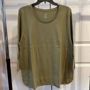 J. Jill Women's Olive Green 3/4 Sleeve Scoop Neck Tee